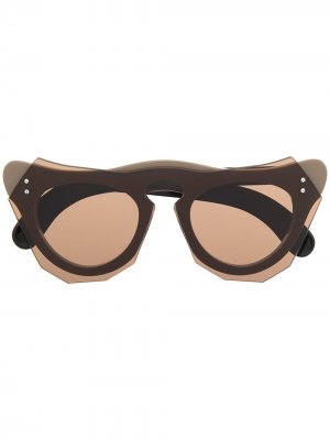 Солнцезащитные очки в геометричной оправе Marni Eyewear. Цвет: коричневый