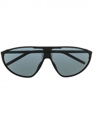 Солнцезащитные очки в массивной оправе Tommy Jeans. Цвет: черный