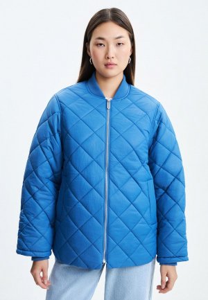 Куртка утепленная Zarina. Цвет: синий