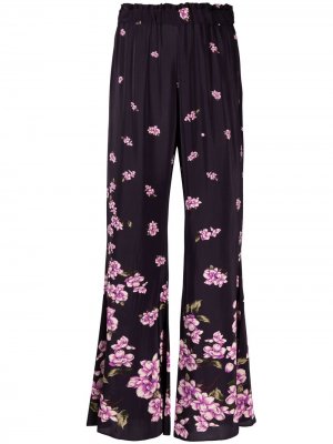 Расклешенные брюки с цветочным принтом Pinko. Цвет: фиолетовый