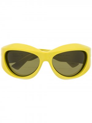 Солнцезащитные очки в массивной оправе кошачий глаз Bottega Veneta Eyewear. Цвет: желтый