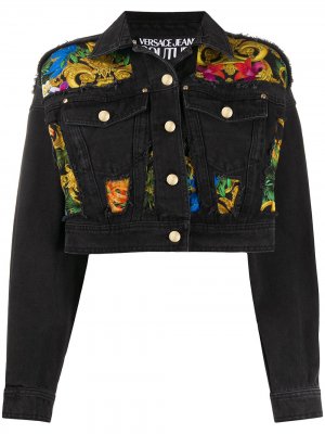 Джинсовая куртка с принтом Baroque Versace Jeans Couture. Цвет: черный