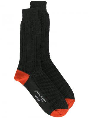 Ribbed socks Yohji Yamamoto. Цвет: зелёный