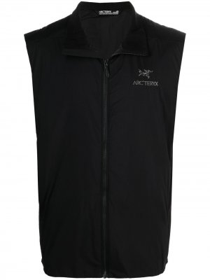 Arcteryx жилет Atom с вышитым логотипом Arc'teryx. Цвет: черный