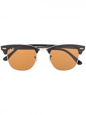 Солнцезащитные очки с затемненными линзами Ray-Ban. Цвет: черный