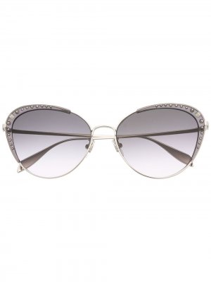 Солнцезащитные очки в оправе кошачий глаз с заклепками Alexander McQueen Eyewear. Цвет: черный