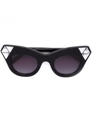 Декорированные солнцезащитные очки Vera Wang. Цвет: черный