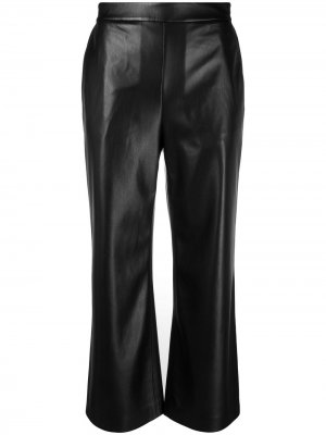 Укороченные брюки из искусственной кожи Boss Hugo. Цвет: черный