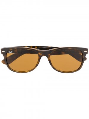 Солнцезащитные очки в квадратной оправе Ray-Ban. Цвет: коричневый