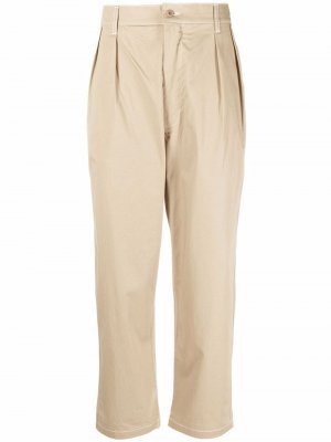 Укороченные зауженные брюки со складками Maison Kitsuné. Цвет: нейтральные цвета