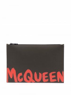 Клатч с логотипом Alexander McQueen. Цвет: зеленый