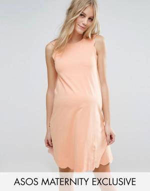 Цельнокройное платье для беременных с фигурной отделкой по краю ASOS Maternity. Цвет: розовый
