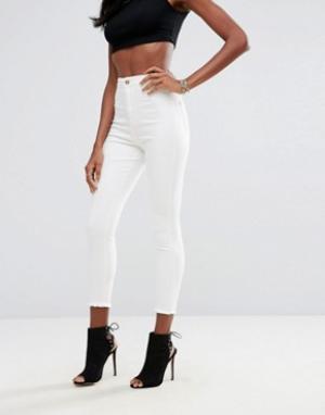 Укороченные супероблегающие джинсы с завышенной талией  Vice Missguided. Цвет: белый