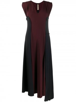Двухцветное длинное платье со вставками Marni. Цвет: красный