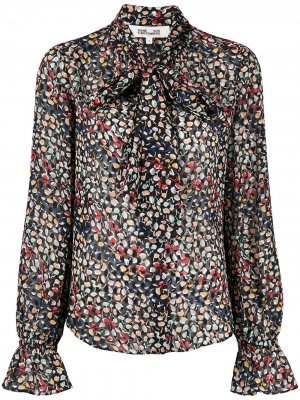 Блузка с цветочным принтом и завязками на воротнике DVF Diane von Furstenberg. Цвет: черный